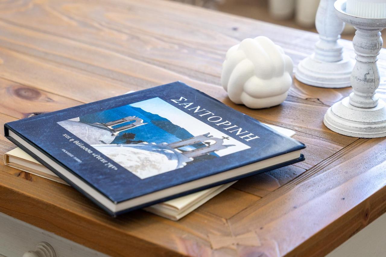Blue Canvas Perissa  Dış mekan fotoğraf